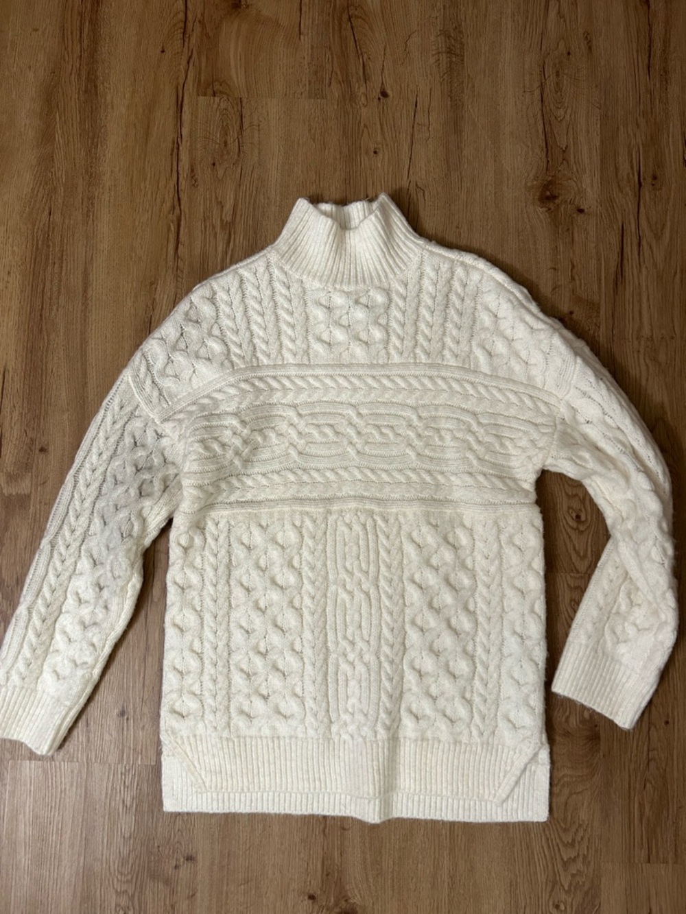 Abercrombie  Cable Knit Turtleneck Sweater - Cream
